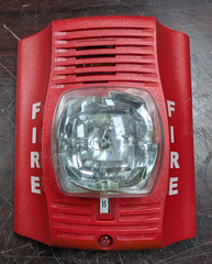 🤪 SYSTEM SENSOR HORN STROBE RED WALL MOUNT P2R
