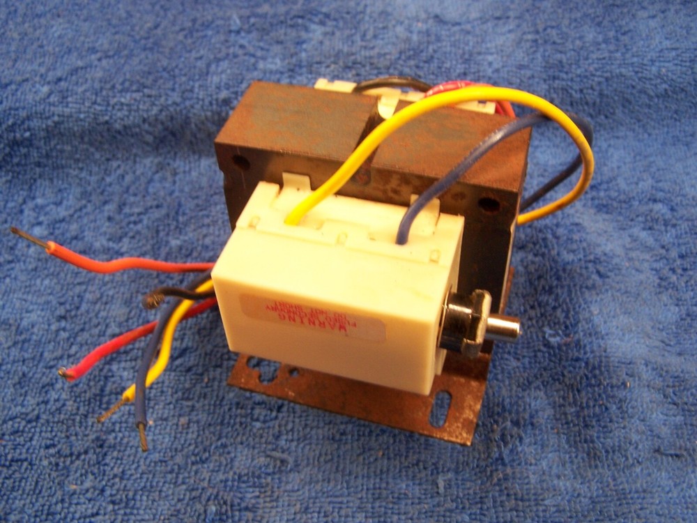 New Lennox 65G47 65G4701 Rooftop Transformer BE21700001 PRI-208-230V SEC-24V50VA