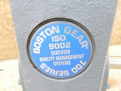 BOSTON GEAR 15:1 Ratio F72615B76 Speed Reducer 1150 In Lbs 140 TC