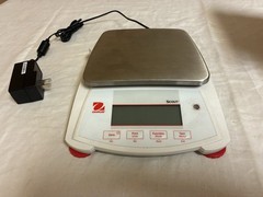 NEW OPEN BOX Ohaus Scout SPX621 Portable Precision Balance