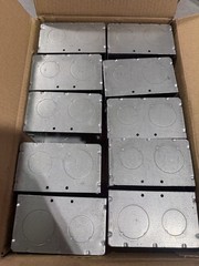 10qty Southwire Garvin 5SQ100125 5″ Square Welded Box 2-7/8 Deep 1 & 1-1/4″ KO’s