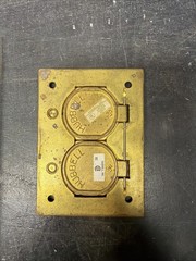 HUBBELL S3825 BRASS RECEPTACLE SCRUBSHIELD FLOOR BOX COVER DUPLEX FLAP BRAND NEW