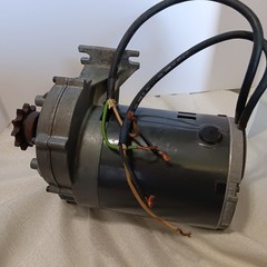 Dayton 5K934C Gearmotor 1/4 HP 115V 12 RPM 144:1 Reversible UNTESTED Parts
