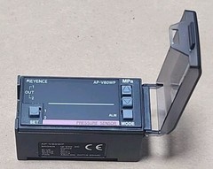 *NEW* Keyence AP-V80WP Digital Pressure Amplifier Sensor 12-24Vdc + Warranty!