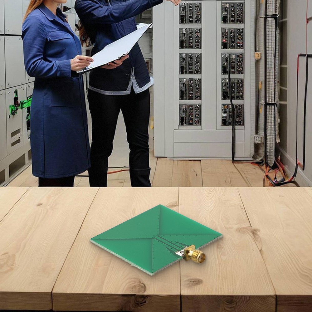 Long Service Life UWB Antenna Operating in the Range of 2 4 to 10 5GHz