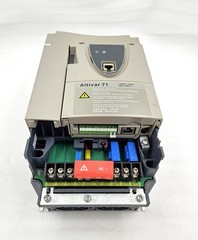 TELEMECANIQUE ALTIVAR 71 ATV71HU75N4 7.5kW 10HP 380/480 V VARIABLE SPEED DRIVE