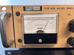 Fluke 412B High Voltage Power Supply 2.1 kVolt / 30 mAmp / 63 W High Voltage DC