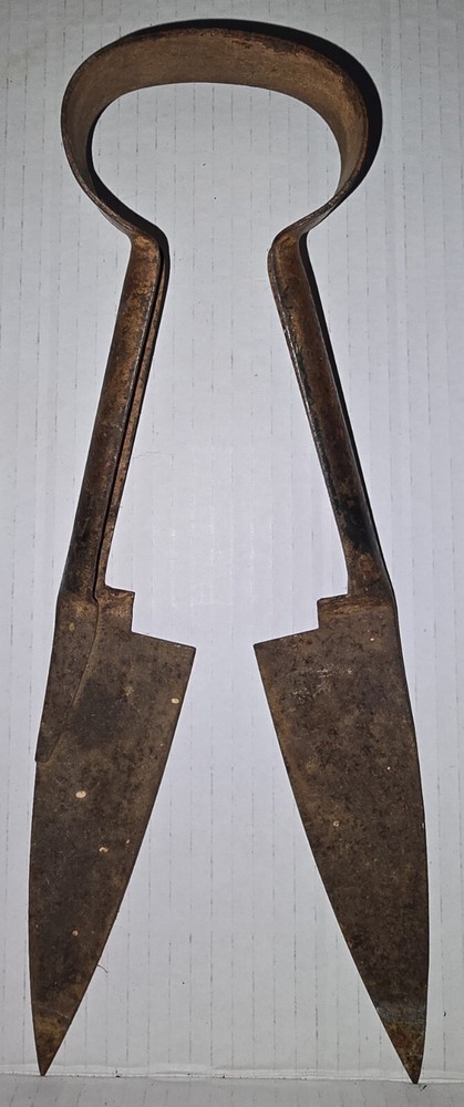 Antique Sheep Shears Wool Garden Steel Metal Hand Tool Farm Rusty Decor
