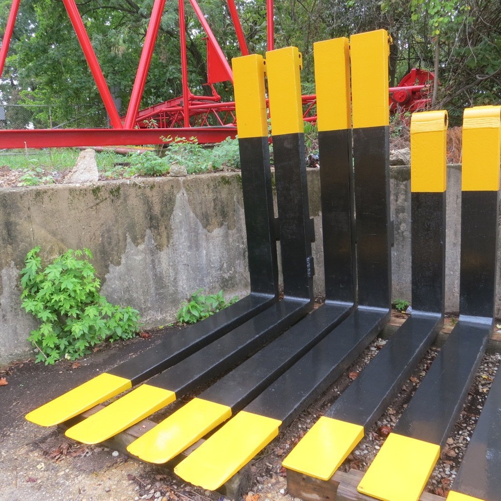 60,000 lb. Cap. Forklift Forks, 7′ long, very good condition, will fit any lift!
