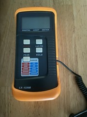 Digital Illuminance Light Meter LCD Display LX-1330B Working-Used
