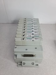 Numatics 239-1175 Sub-D 25 Pin Valve Manifold With 9 Valves 051ba4z1kn00030