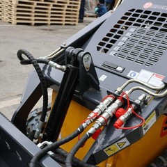 New Skid Steer Loader 24HP 4-in-1 Bucket 3-stage hydraulic pump Free Shipping
