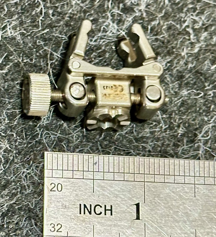 Brainlab AG 55002 Instrument Adapter Starlink Skull Clamp Size Medium Neurology