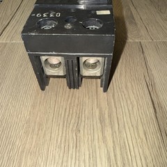General Electric GE TQD22200WL 2 Pole 200A 120/240V Circuit Breaker with Lugs
