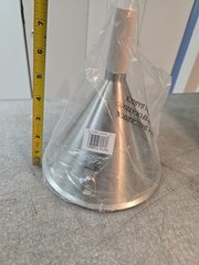 NEW VOLLRATH 84770 32 oz. Stainless Steel Funnel 7-1/4″ Hgt. FREE SHIPPING
