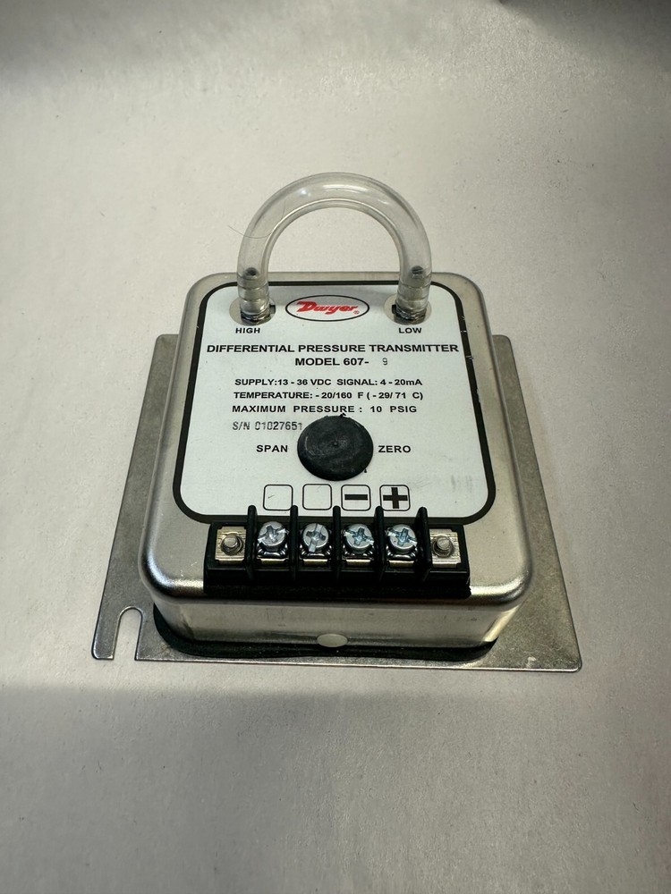 Dwyer 607-9 Differential Pressure Transmitter, Range: 0-25″ W.C., Signal: 4-20mA