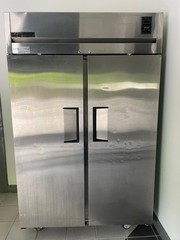 True TG2R-2S Commercial Reach-In Refrigerator –Used, Good Condition –Pickup Only