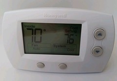 Honeywell Focus PRO 5000 Home TH5320U1001 Non-Programmable Digital Thermostat