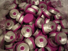 West 1000 Pc. Lot 20mm Flip Top Cap Aluminum Crimp Seal for Serum Vials Violet