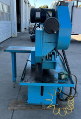 DOALL C-196S HORIZONTAL BANDSAW 105-275 RPM 2 H.P. 230V 3 PHASE 60HZ 9″ X 16″