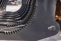 Presale Ship Within 10 days-72” Root Rake Grapple Attachment Skid Steer