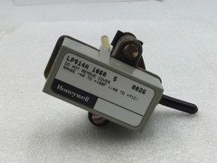 Honeywell LP914A 1060 -40 to 160 Degree Pneumatic Temperature Sensor