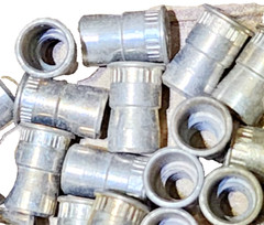 (QTY:10) AUVECO 10268, 8-32 NUTSERT INSERT 1/4 HOLE STEEL TIN PLATED -”USA”