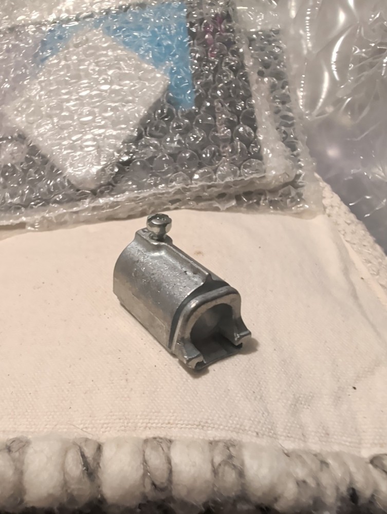 Wiremold 5791 1/2″ Emt Connector 12.7mm Legrand 5791 Series 6 Pack