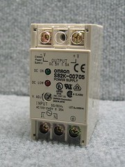 NEW OMRON S82K-00705 LOT NO. 0335 POWER SUPPLY