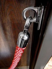 ROPE STANCHION, 5 PCS SET, CROWN TOP, MIRROR POLISH S.S. 12″ DOMED BASE