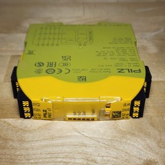 Pilz 751107 PNOZ s7 C Safety Relay 24VDC