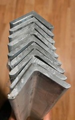 New Source Corp Kaiser Alexco 7075 T6511 Alu 90° Angle 48″L 1-1/2″×1-1/2″×3/16″T