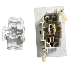Wirecon Self-Contained Universal Duplex Receptacle White 15A 125V RV-Camper