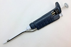 Gilson Pipetman Classic P100 Pipette | 10-100µL | Cleaned, Calibrated, Refurb