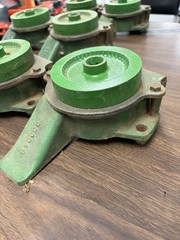 JOHN DEERE PLANTER FEED CUP HOUSING 1240 1250 1290 1260 B30948 b30945 WHOLE UNIT