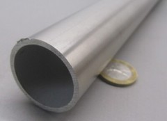 304 Stainless Steel Tube 1.25 OD x 1.084″ ID x .083″ Wall x 5 Foot Length