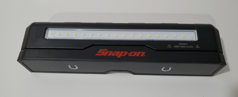 Snap On Tools 1400 Lumens Rechargeable Shop work Bar Light swivel Body ECARJ142