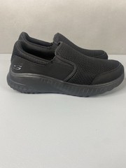 Skechers Mens Work Shoes Sz 11 Slip Resistant Memory Foam Slip On Black Mesh New