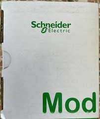 1PC Schneider TM3DM8R PLC New In Box Expedited Shipping