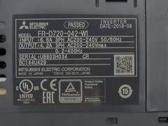 Mitsubishi Electric D700 FR-D720-042-W1 VFD AC Drive Inverter 3PH 200-240V 1HP