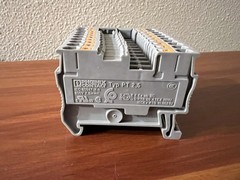 Phoenix Contact PT 2,5 Feed-Through Terminal Block 3209510 LOT OF 10 w/End Cover