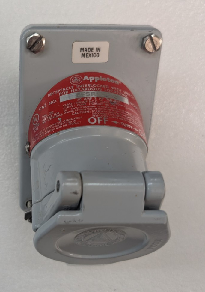 Appleton EFSR20232 20A 250V Explosion Proof Receptacle U-Line NEMA 6-20R Used