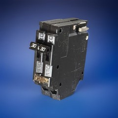 A230 30A 2 POLE SYLVANIA Challenger CIRCUIT BREAKER A 120/240 VAC Side Mount