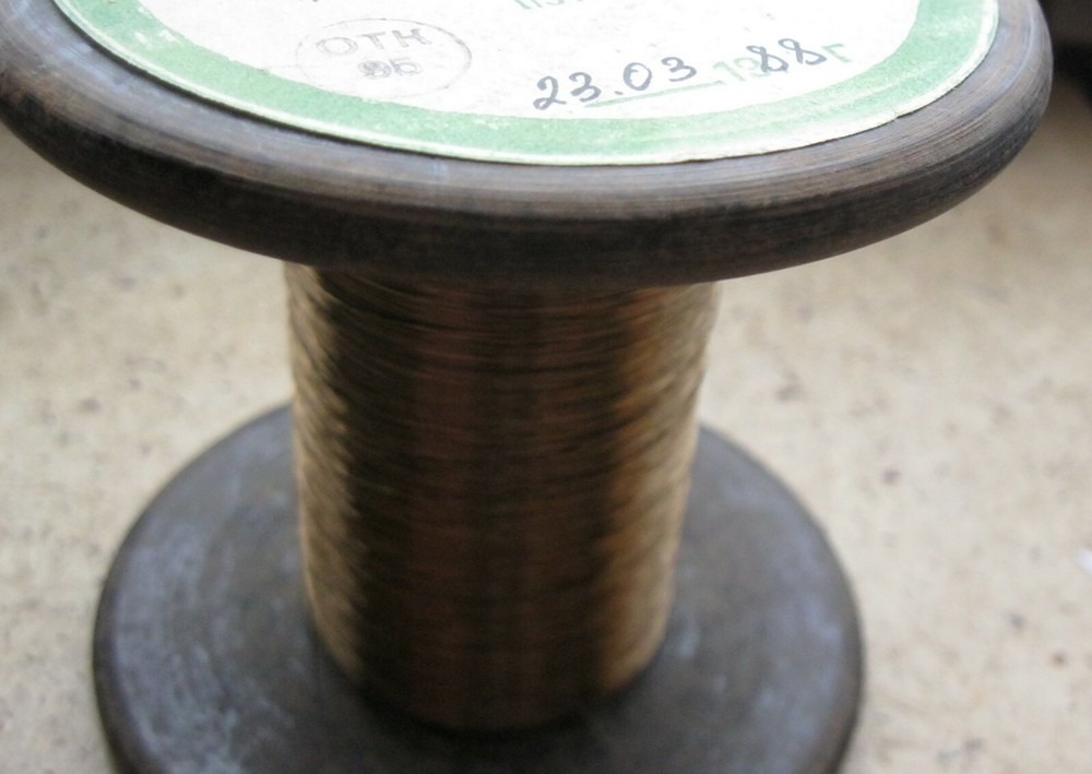 15,0 m. MANGANIN WIRE 0.20 mm .