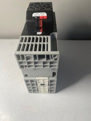 ALLEN BRADLEY POWERFLEX 525 25B-D2P3N104 VFD 1HP 0.75KW 480VAC 2.3A AC DRIVE