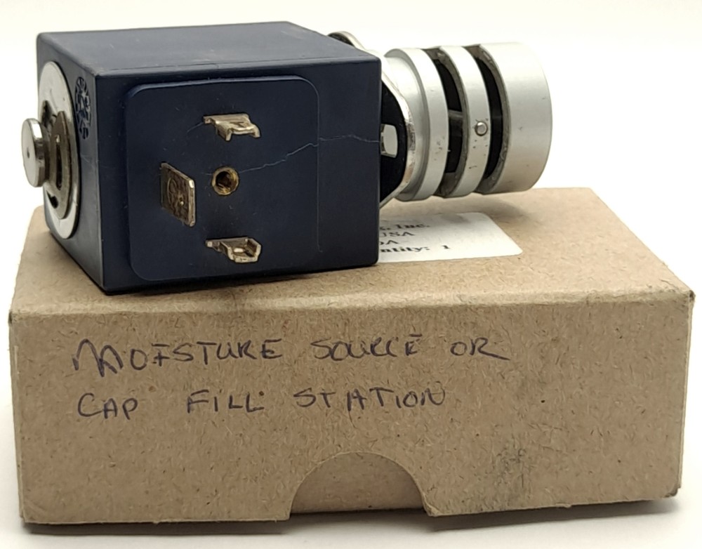Farmington Engineering S306.01 Z530A Pinch Solenoid Valve, 24V, 9W, 0.4kg Pinch