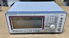 Rohde & Schwarz SMT02 5 KHz-1.5 GHz Signal Generator Opt SM-B4 SM-B6 SM-B8