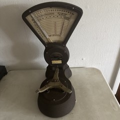 Vintage Pitney Bowes Postal Scale Model 9-120