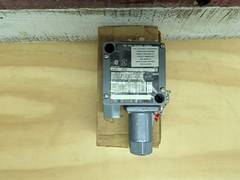 Allen Bradley 836T-T303J Pressure Control Switch 175-650 PSI New