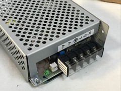Omron S82J-02524D Din Rail Power Supply 100-220vac Input 24vdc 1.1 amp Output